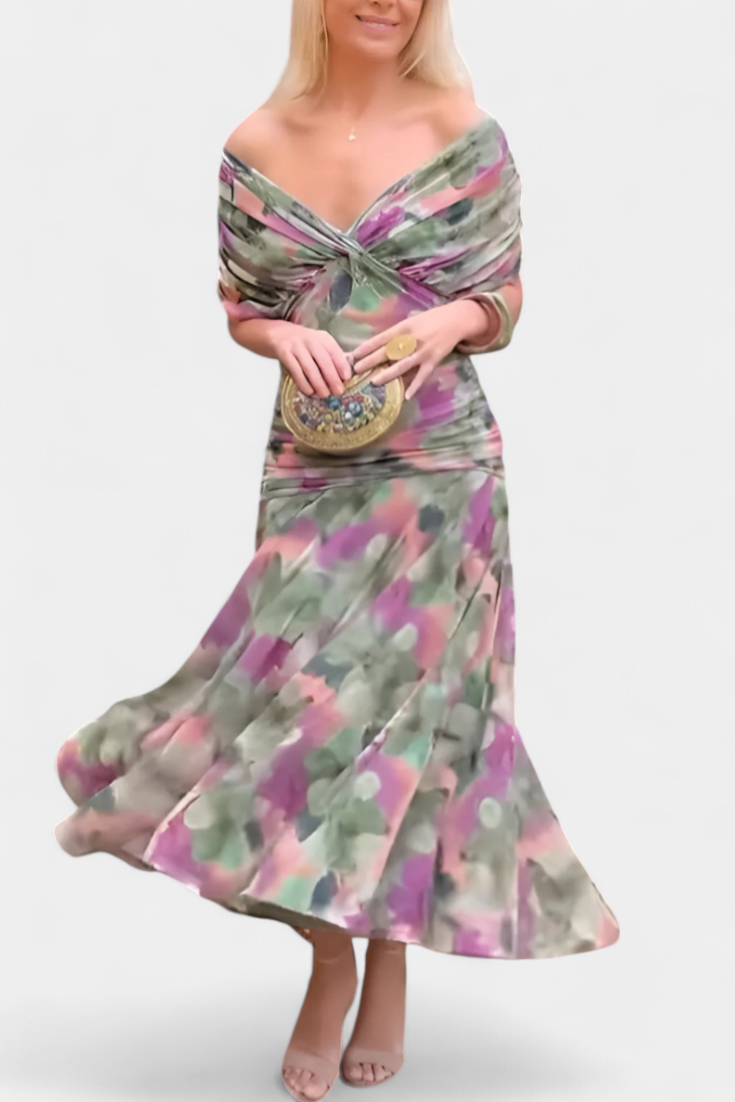 Elegant Dress With V-Neckline
