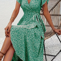 Chic Dress Silhouette Vneck