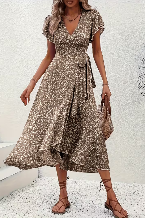 Chic Dress Silhouette Vneck