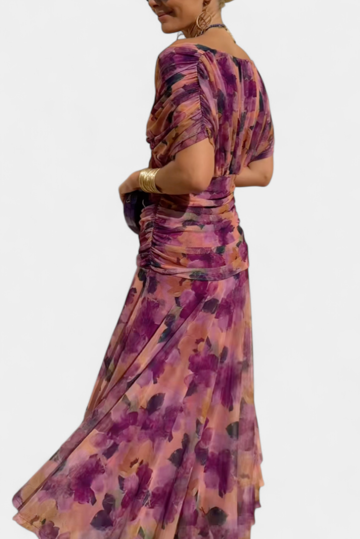 Elegant Dress With V-Neckline