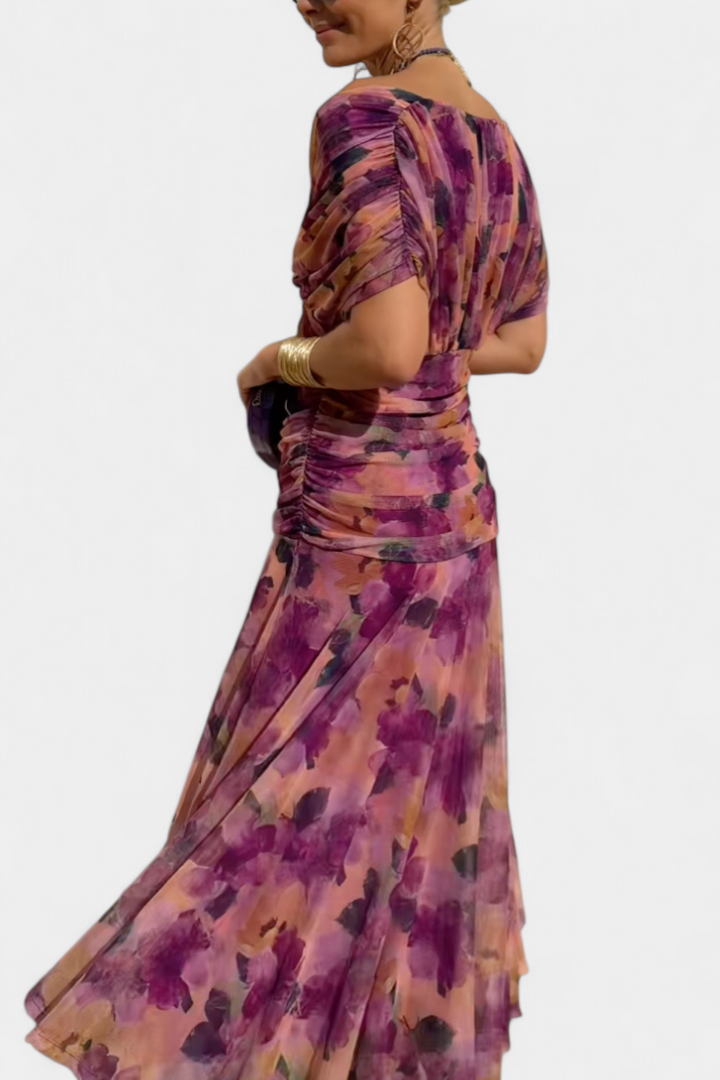 Elegant Dress With V-Neckline