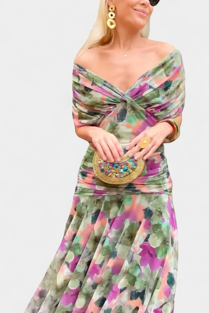 Elegant Dress With V-Neckline