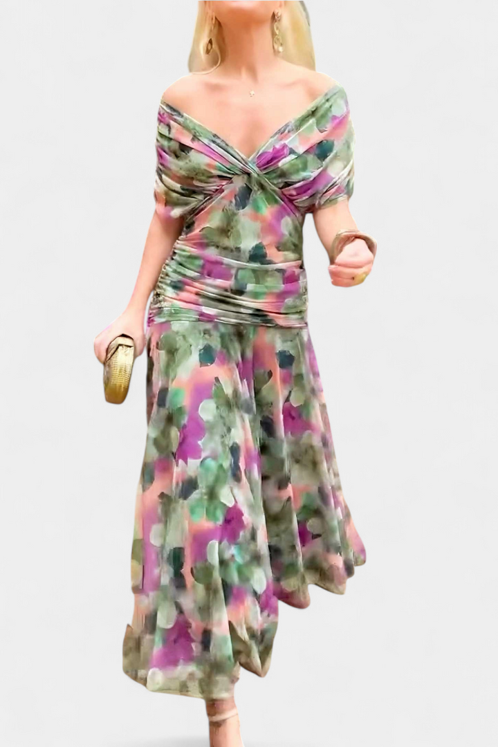 Elegant Dress With V-Neckline